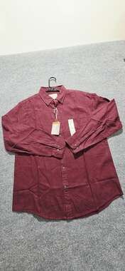 St John's Bay Men's Burgundy Long Sleeve Button-Down Shirt Size L New